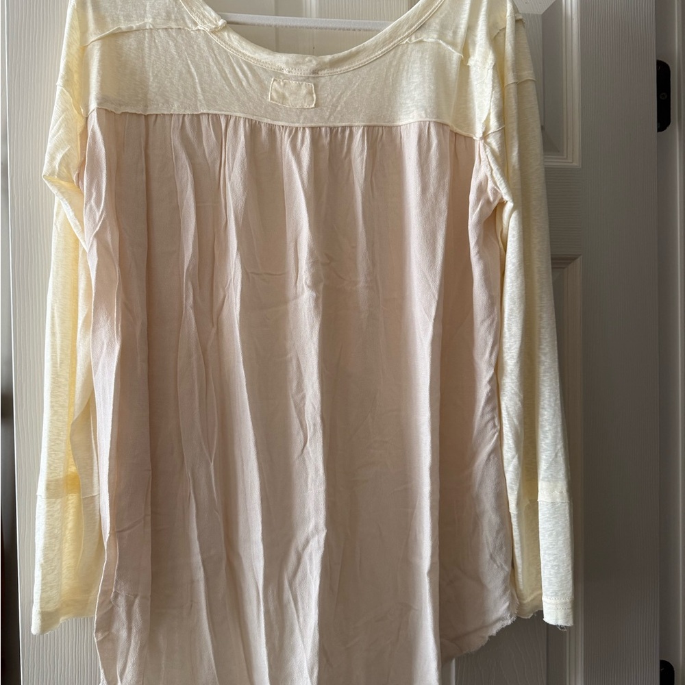 POL Light Cream Long Sleeve Two-Tone Tunic Top